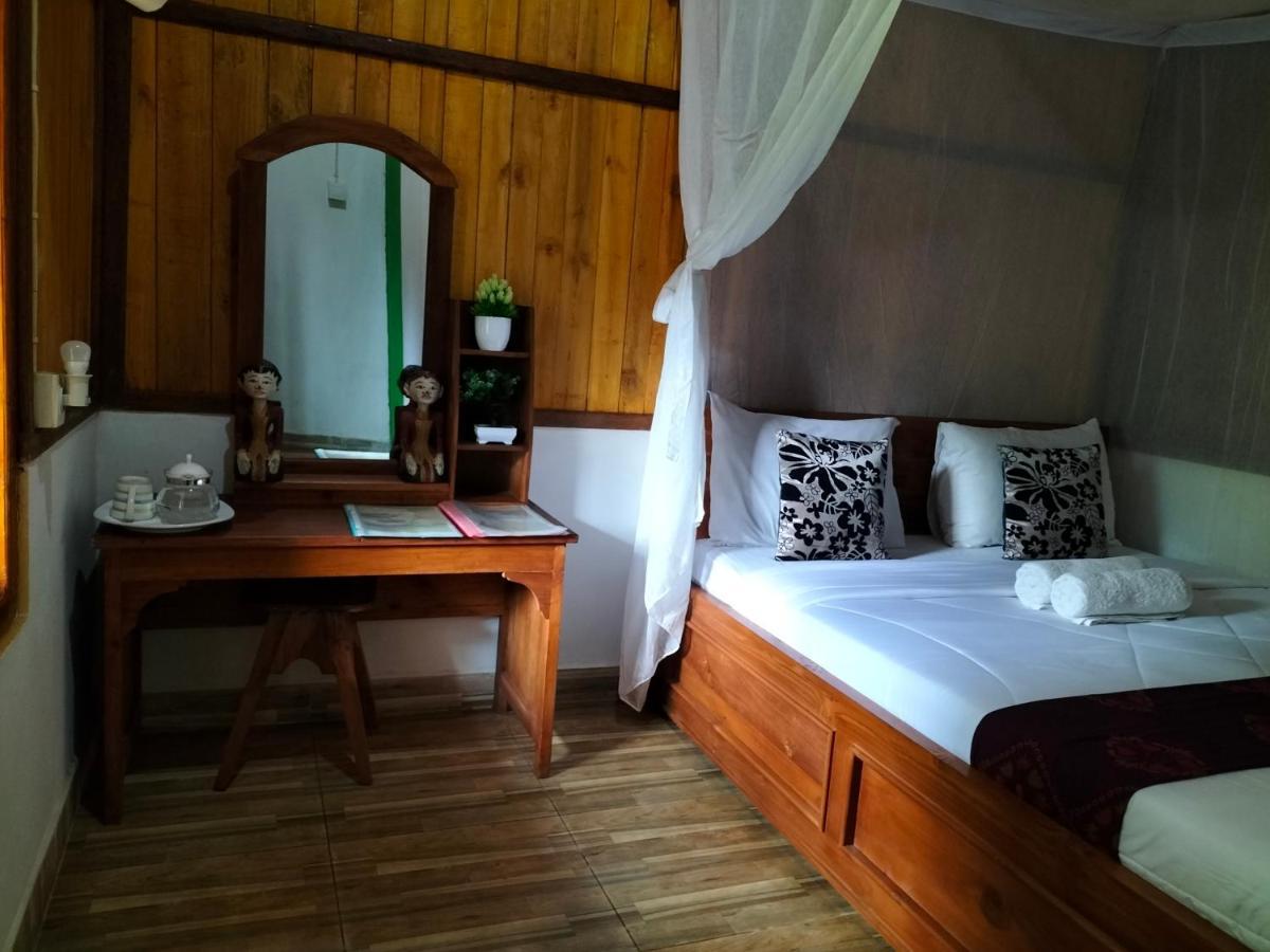 Singaraja Friendly Homestay Lemukih חדר תמונה