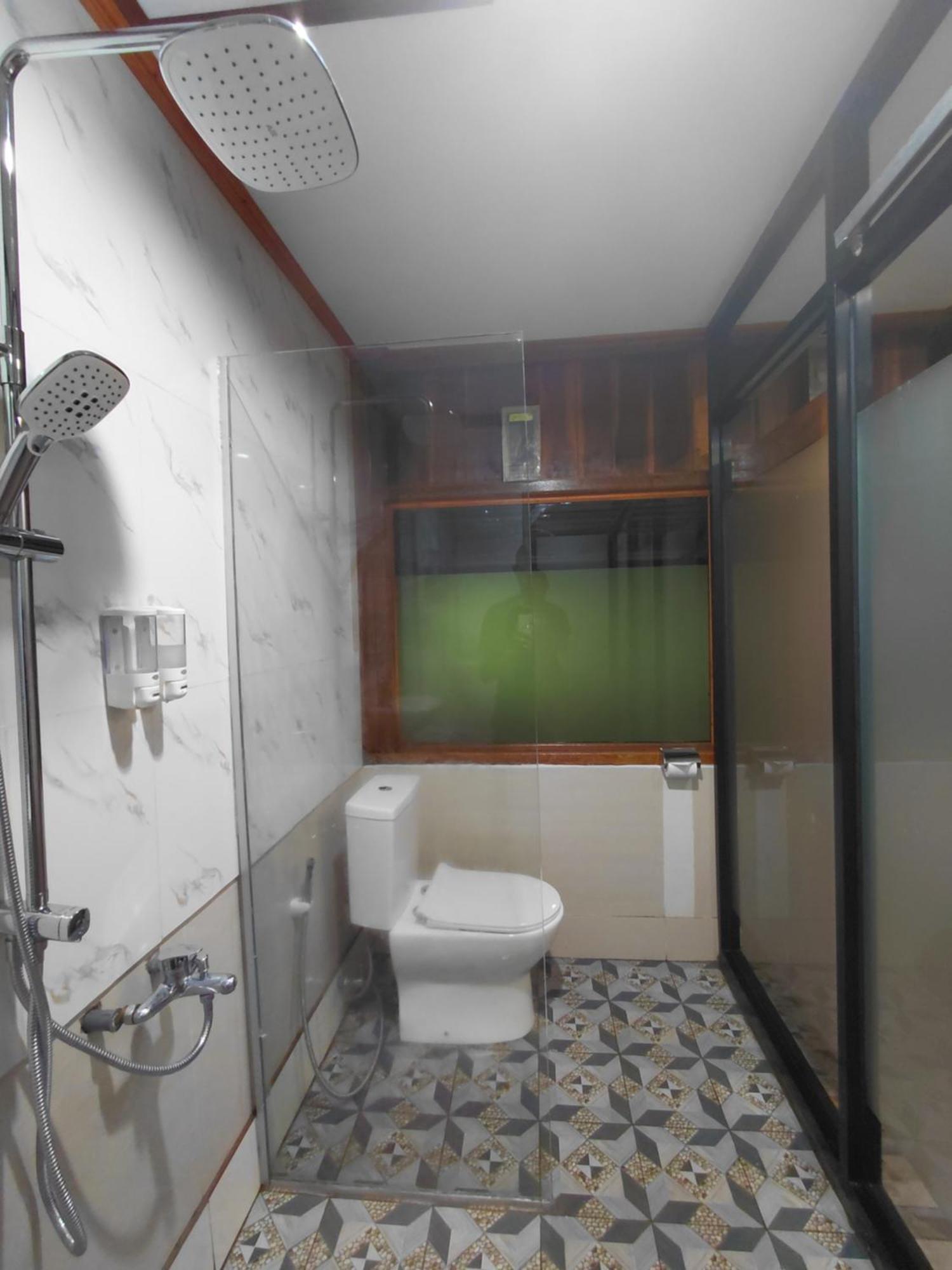 Singaraja Friendly Homestay Lemukih מראה חיצוני תמונה